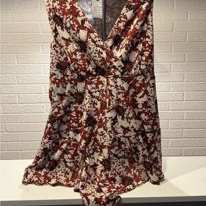 Nine West Red and Cream Floral Top